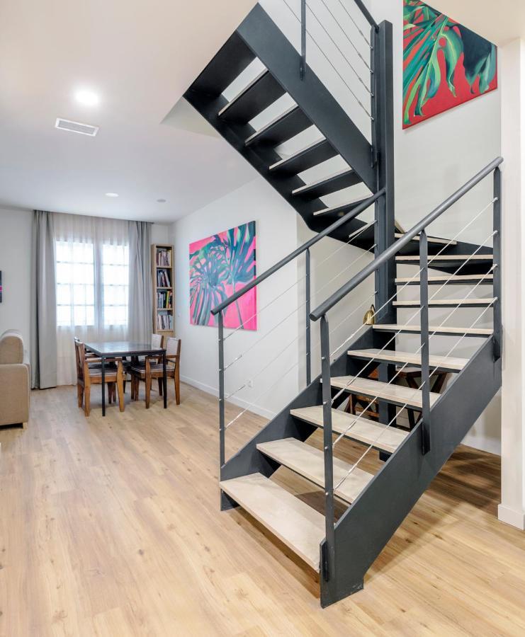 Graffiti Suites El Museo マラガ エクステリア 写真
